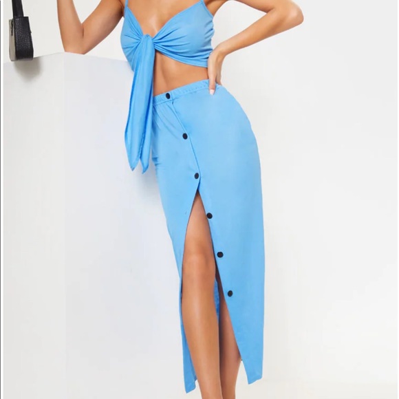 PrettyLittleThing Blue Woven Two Piece Set - Picture 1 of 2